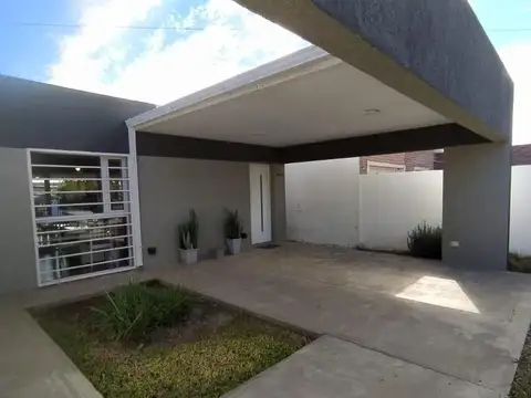 Casa en Venta en Roldan, USD 130.000