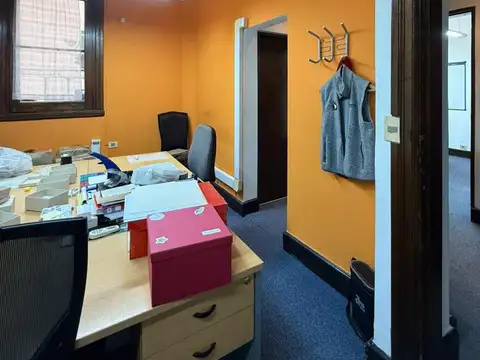 ALQUILER de Oficina de 4 ambientes en Microcentro - Esmeralda al 600