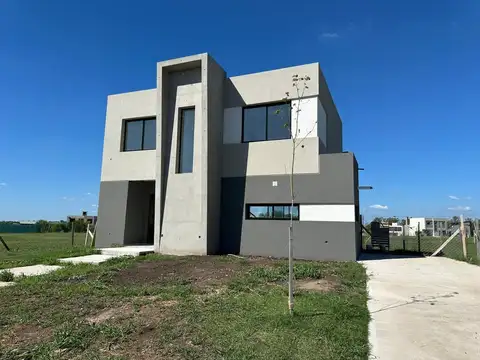 Casa en Venta en Santa Elisa,Pilar del Este, Pilar SA