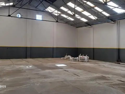 Galpon en Alquiler en Lomas del Mirador, USD 2.300