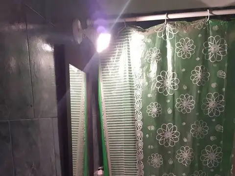 4 unidades funcionales en muy buena ubicación 