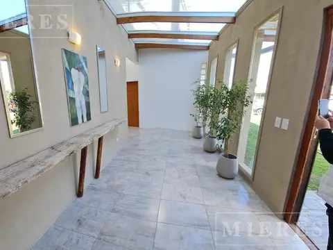 Casa en Alquiler de 3 dormitorios