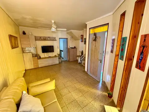 VENTA – Dúplex 3 dormitorios con patio al frente | Apto crédito y acepta permuta – Zona Norte, Rosar