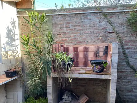 Casa en Venta en Villa Elvira, USD 80.000