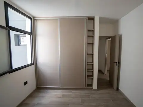 DEPARTAMENTO 1 DORMITORIO EN VENTA LA PLATA  BALCON