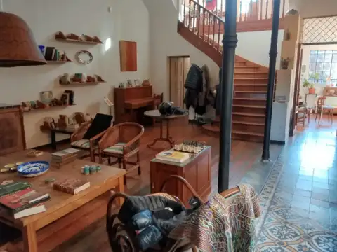 Casa de 6 ambientes en venta en Vicente López | 5 dormitorio