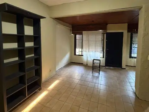 Depto Tipo Casa en Alquiler de 3 ambientes