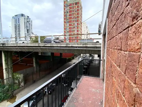 Departamento 3 ambientes en venta en Caballito para refaccionar