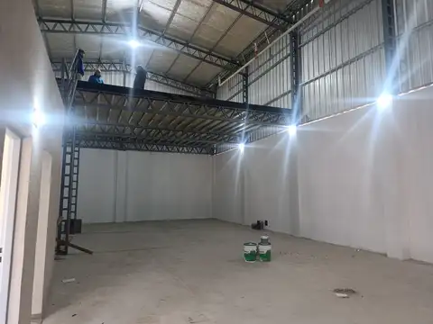 Galpon en Alquiler en Ituzaingo Norte, $ 3.800.000