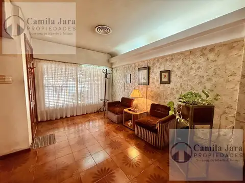 Casa 6 ambientes con cochera y parque en haedo norte