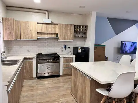 Casa en Alquiler con 1 cochera