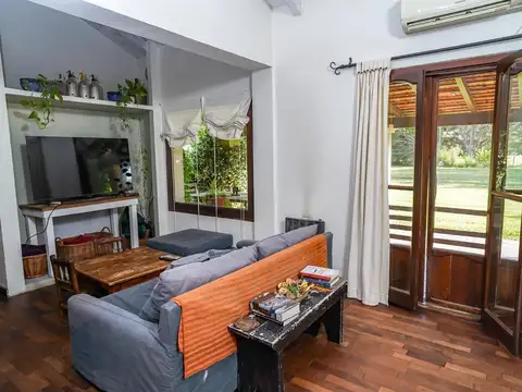Casa 4 ambientes con 3 baños