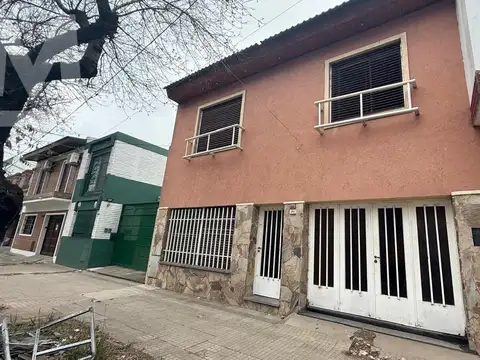 Casa en Alquiler en La Plata