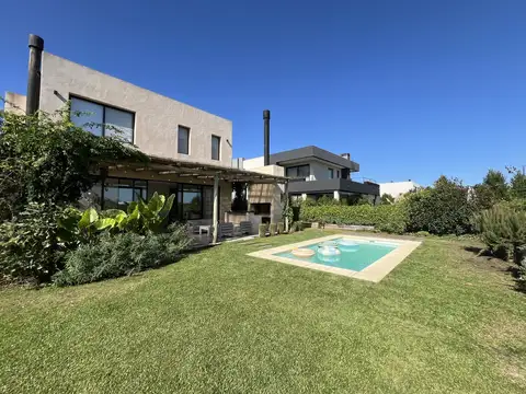 Casa en Venta en Puertos - Barrio Ceibos, USD 420.000