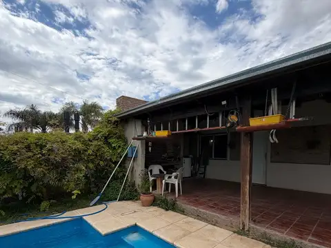 Casa en Venta con 1 cochera