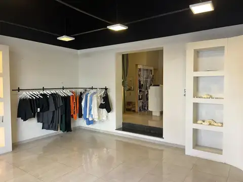Local en alquiler - La Plata