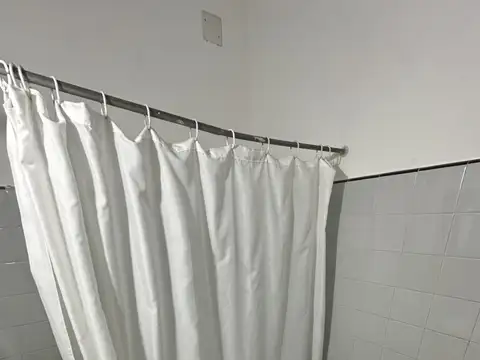 2 PH DE 3 AMB. EN BLOCK PB Y 1º PISO CON GARAJE, PATIO, TERRAZA CON PARRILLA, IDEAL 2 FLIAS. EXCELEN