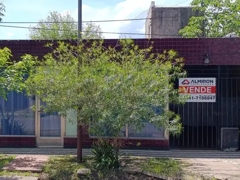 Venta | Casa | 2 Dormitorios | Cochera | Granadero Baigorria | Barrio Los Robles