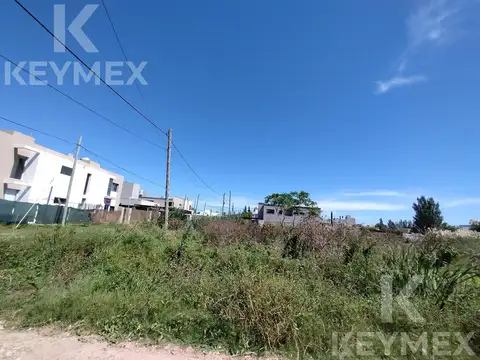 Lote en venta 300 m² | Villa Castells | Barrio Residencial Consolidado | Gonnet, La Plata