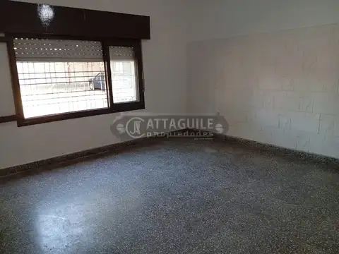 Depto Tipo Casa en Alquiler de 2 dormitorios