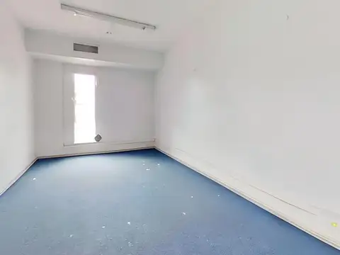 Oficina Monoambiente con 4 baños