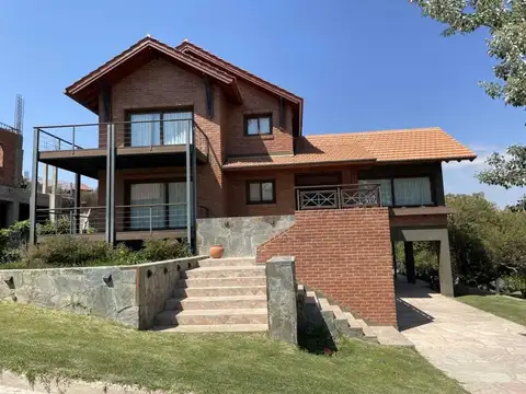 Country Chumamaya, Casa Rosario, 444 m2 cub. s/ lote 705 m2