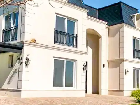 Casa en Venta de 6 dormitorios