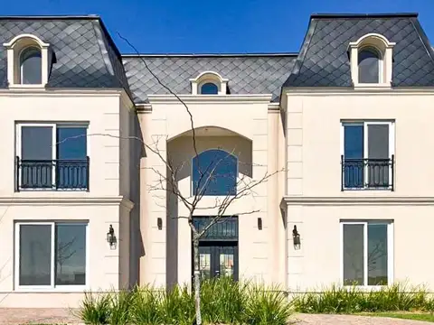 Casa en Venta al Noroeste