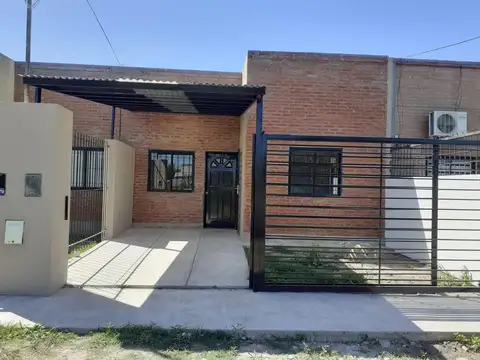 VENTA CASA DE DOS DOMITORIOS EN SAN CARLOS LA PLATA