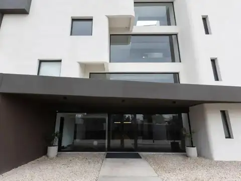 EXCELENTE MONOAMBIENTE EN TESEI CON AMENITIES