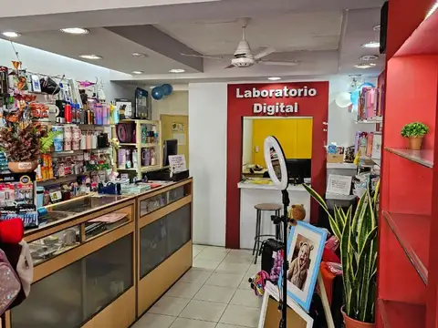 Casa 10 ambientes con 2 baños