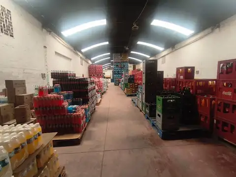 Venta galpon amplio a cuadras de la av. sabattini