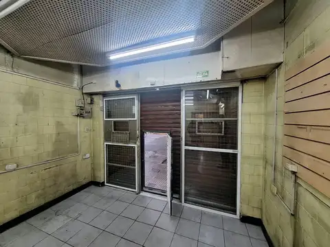ALQUILER  LOCAL EN AV JUAN BAUSTISTA ALBERDI CABA