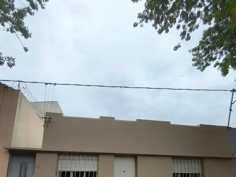 Departamento tipo casa en venta en La Plata