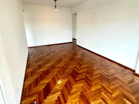 Departamento en Alquiler en Acassuso Vías / Santa Fe, $ 700.000