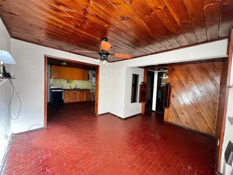 Depto Tipo Casa en Venta 50 años