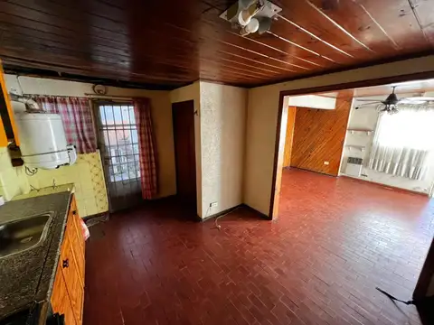 Depto Tipo Casa en Venta al Este