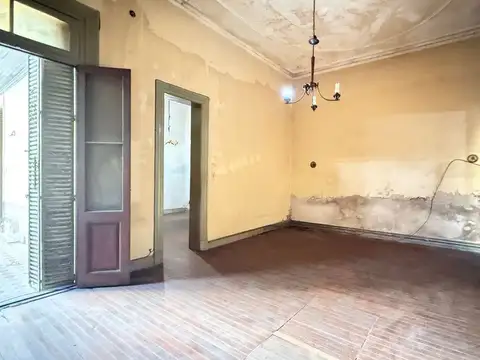 Depto Tipo Casa en Venta 56 años