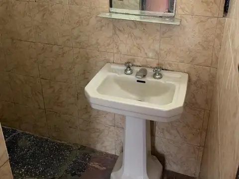 Depto Tipo Casa en Alquiler 60 años