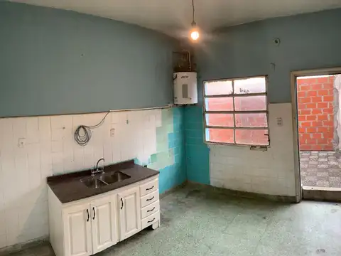 Depto Tipo Casa en Alquiler en Lanus Oeste, $ 500.000