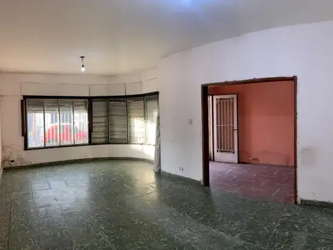 Castro Barros 700