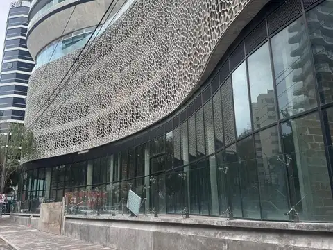 Local en Basamento Comercial!!! Vicente Lopez!!!