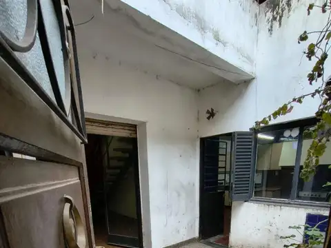 Depto Tipo Casa en Venta en Chacarita, USD 158.900