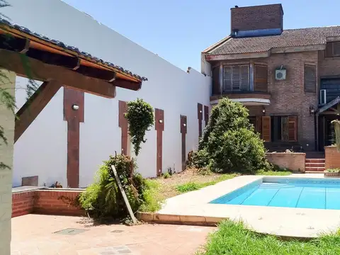 Casa EN ALQUILER - VILLA LYNCH