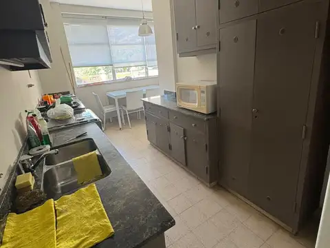 Departamento 5 ambientes con 2 baños