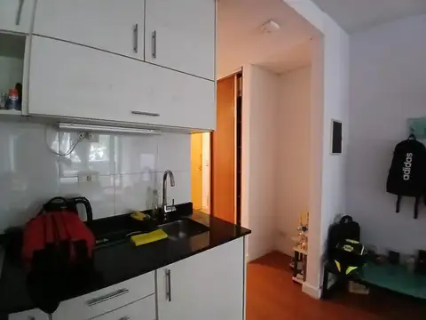 Departamento en Venta en Chacarita, USD 80.000