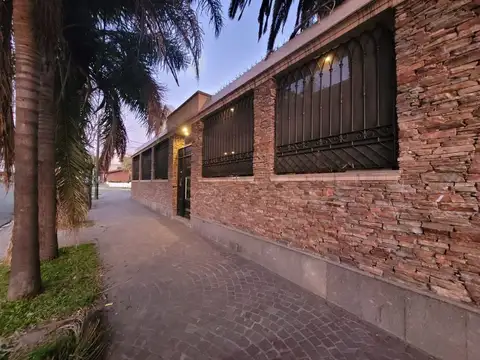 Casa en Venta en Llavallol, USD 230.000
