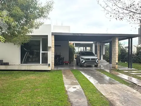 Casa en Venta en Neuquen, Confluencia