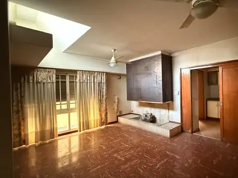 Venta Casa Dos Dormitorios Cochera Patio Parrillero Y Terraza. San Lorenzo