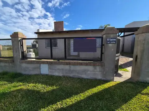 VENTA-CASA-2 DORMITORIOS-EL LUCERO 2200-PUNTA CHACRA-ROLDAN